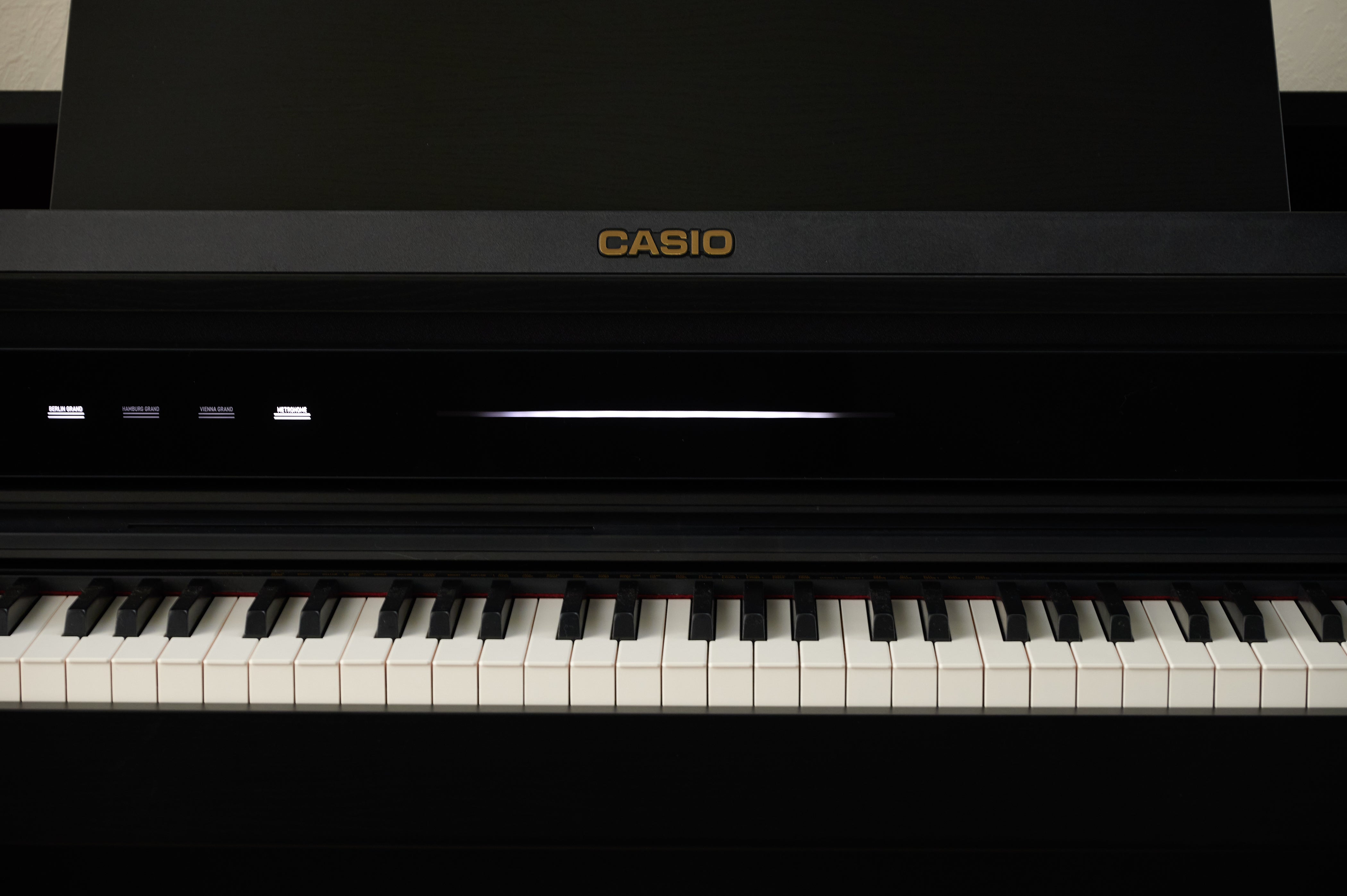 How the Visual Information Bar on Casio Celviano Pianos Can Enhance Your Learning Experience